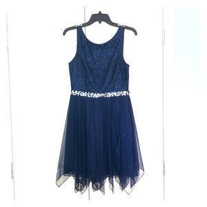 Beautiful sparkly homecoming dress